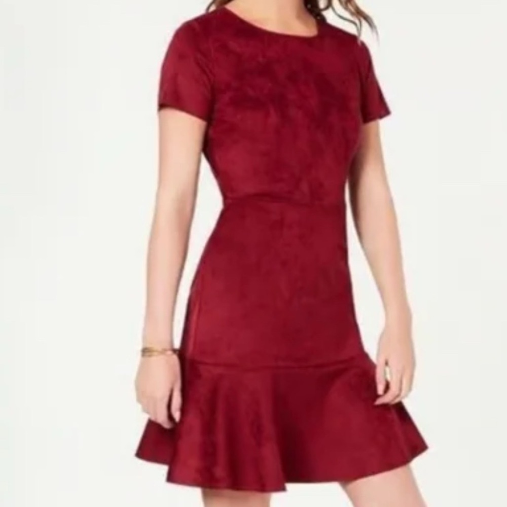 Newbury Kustom Boutique Burgundy short sleeve dress size small